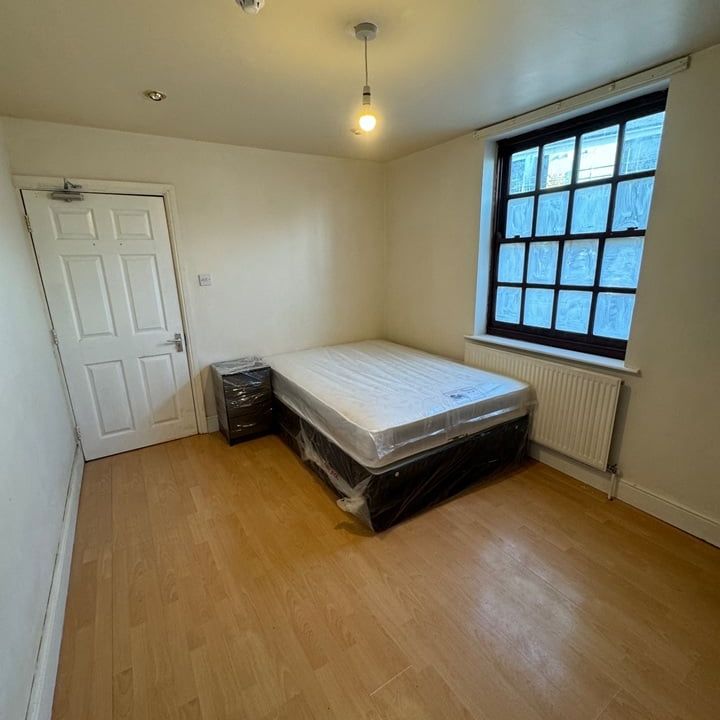 Room in a Shared House, Heathfield Road, B19 - Photo 1