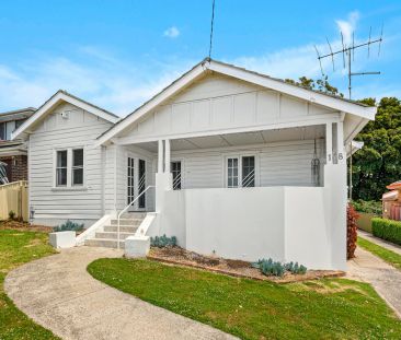 Renovated with character and class - Photo 5