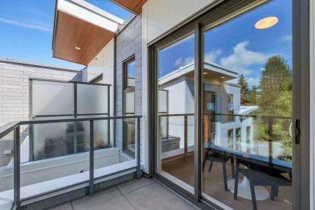 Beaumont - 1490 West 32nd Ave — Junior 1 Bedroom - Photo 3