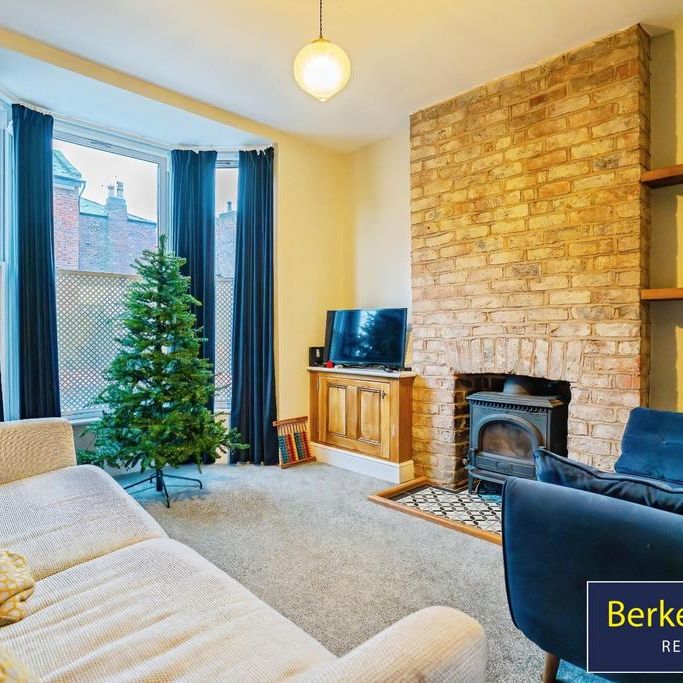 2 bedroom end of terrace house to rent - Photo 1