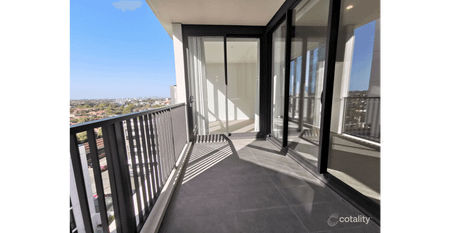 Prime Location – Ideal for Couples and Students! Comfortable, Relaxing, and Lifestyle Perfect! Must Inspect! - Photo 3