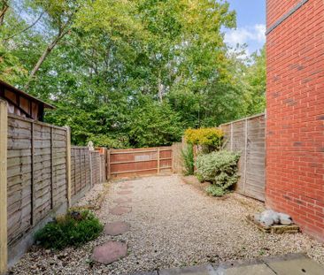 2 bedroom terraced house to rent - Photo 2