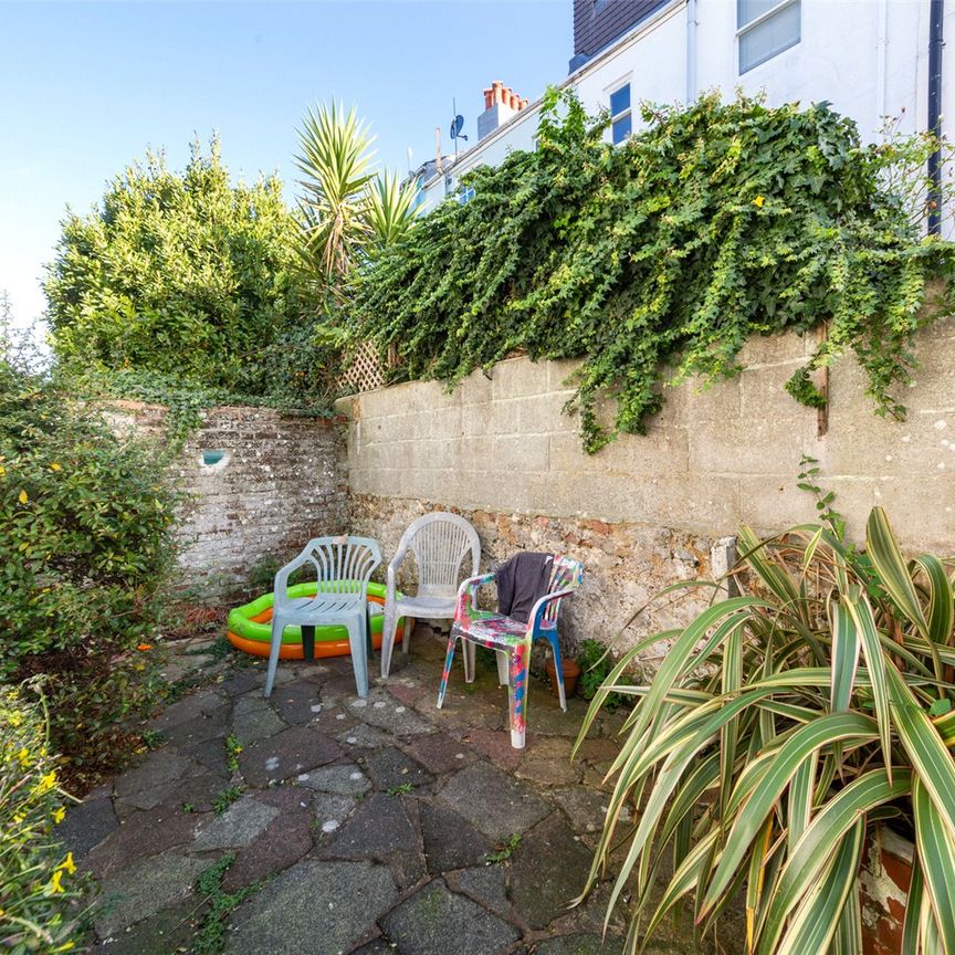 5 bedroom terraced house to rent - Photo 1