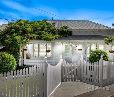 15 Clough Street, Williamstown - Photo 2