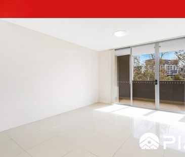 River view two bedroom Apartment in Parramatta - Photo 1