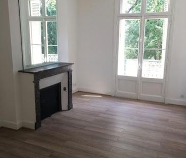 Location Appartement 2 pièces 39m² TOURS 37000 - Photo 2