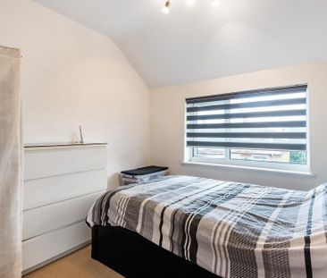 3 bedroom semi-detached house to rent - Photo 5