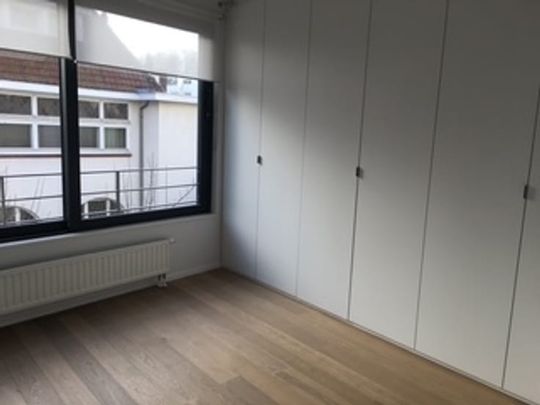 Appartement te huur - foto 1