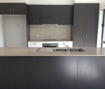 38 Scarborough Circuit, Blacks Beach - Photo 5