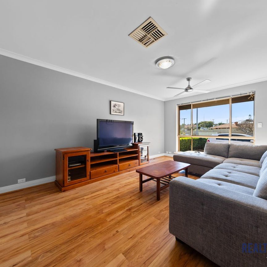 Perfect Location - Perfect Lock & Leave - Photo 1