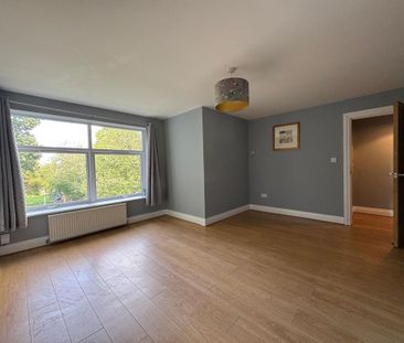 2 bedroom property to rent - Photo 1