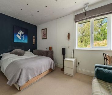 5 Bedroom Detached To Let - Photo 5