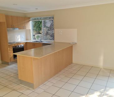 Dreamy Dual-Level Living in Upper Coomera! - Photo 5