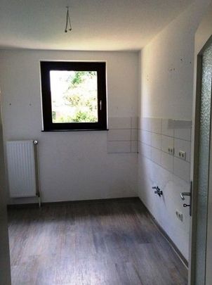 Wohnglück für die ganze Familie, mit riesigem Balkon - Photo 1