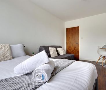 Flat 10 Hill House, Bournemouth BH1 - Photo 5