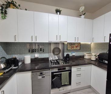 South Yarra - Photo 3