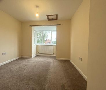3 bedroom apartment to rent - Photo 2