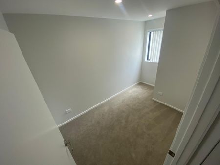 MANGERE BRIDGE, 3 BEDROOMS - Photo 5