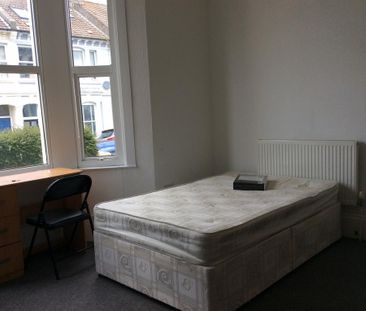 6 bedroom house to rent - Photo 3