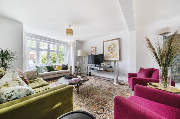 5 bedroom semi-detached house to rent - Photo 1