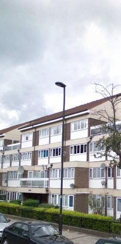 4 bedroom property to rent - Photo 1