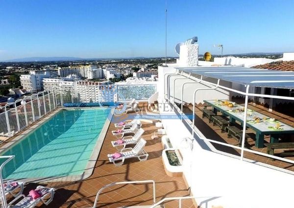 Apartamento T4 em Faro