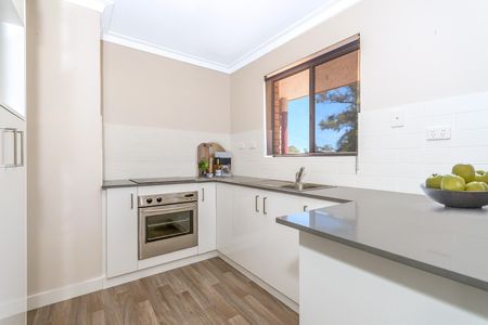 Refreshed 3 x 1 Home - Photo 3