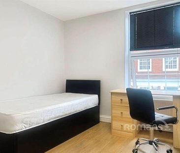 East Street, Farnham, Surrey, GU9 - Photo 2