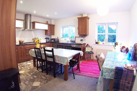 Alnwick View, Leeds - Photo 4