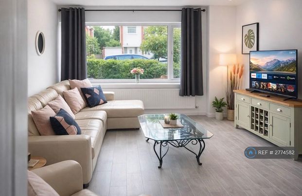 3 bedroom detached house to rent - Photo 1