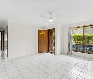 22 Glenalwyn St, Holland Park QLD 4121 - House For Rent | Domain - Photo 2