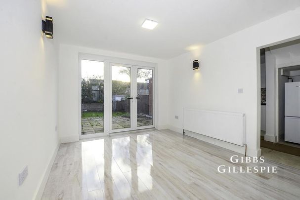 3 bedroom terraced house to rent - Photo 1