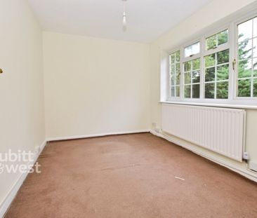 4 bedroom semi-detached house to rent - Photo 1