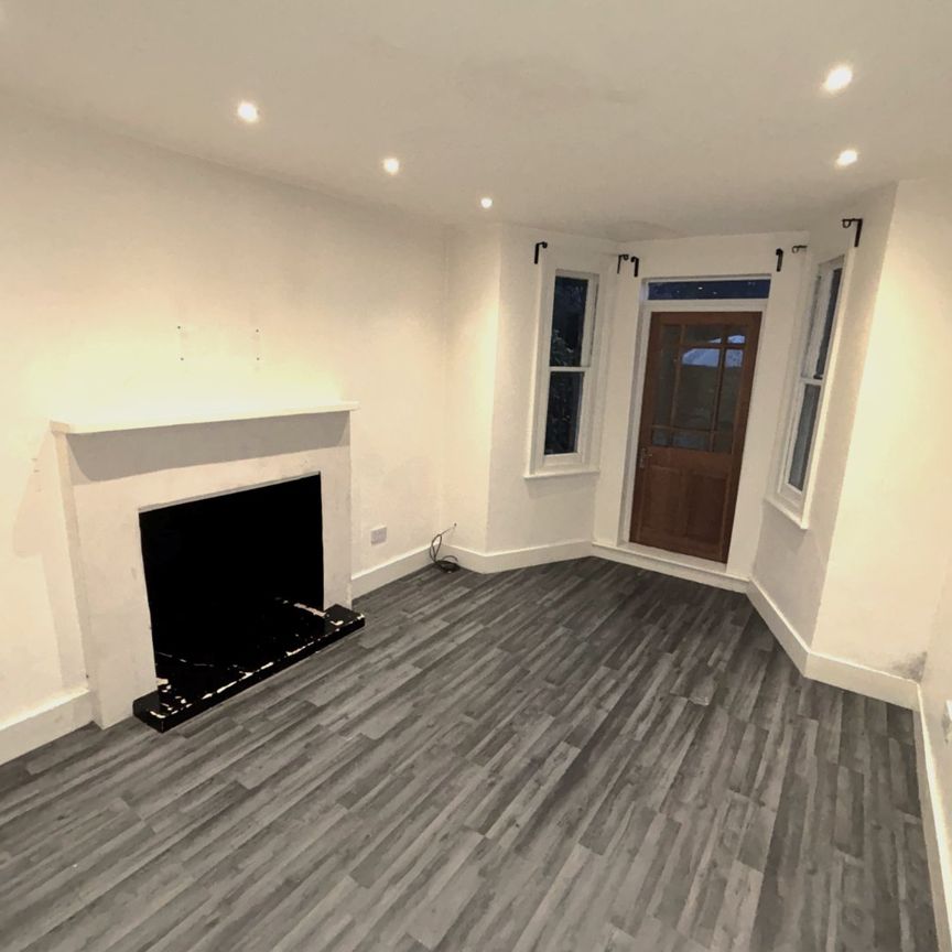 Sydenham Park Road, London, SE26 - Photo 1