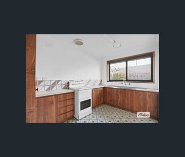 Neat unit close to town - Photo 3