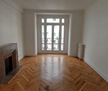 location Appartement T2 DE 51.1m² À PARIS - Photo 1