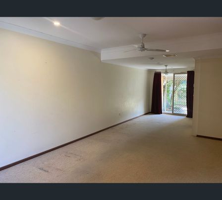 2/73-75 Toorbul Street, Bongaree, Qld 4507 - Photo 1
