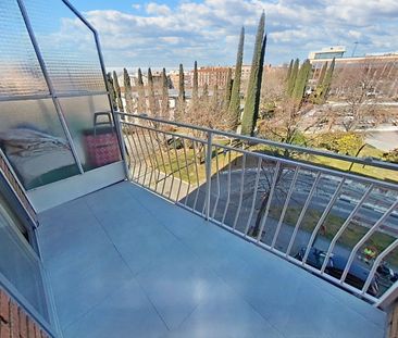 Piso de alquiler en Centro - Photo 3