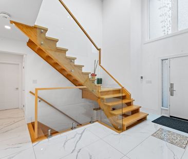 For Lease - 1670 Caverly Court, Mississauga, Ontario - Photo 3