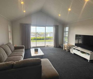 Beautifull 4-Bedroom Family Home - Photo 4