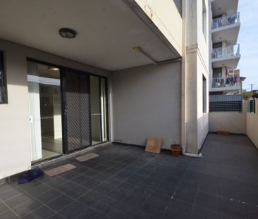 2 Bedroom Apartment in Handy Location! - Photo 5