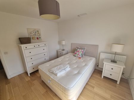 1 Bed Flat, Tarves Way, SE10 - Photo 3