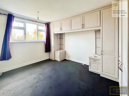 FAIRLEIGH ROAD, BASILDON - Photo 4