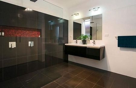 119 Patterson Rd, Bentleigh VIC 3204 - House For Rent | Domain - Photo 5