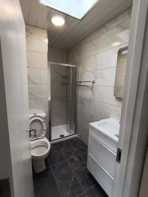 Saint Joseph's Avenue, Dublin - Photo 1