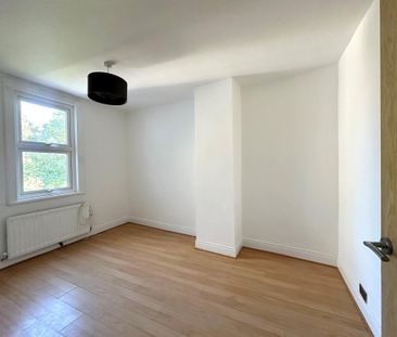 4 bedroom terraced house to rent - Photo 5