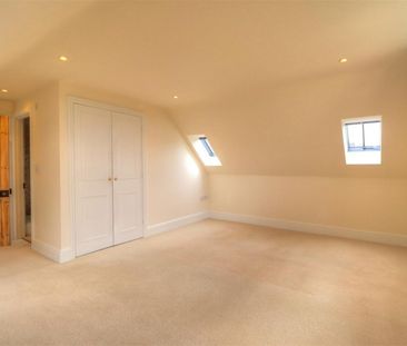 3 BED Barn Conversion To rent - Photo 3