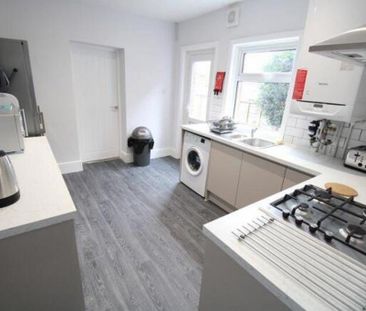 1 bedroom in a house share to rent - Photo 6