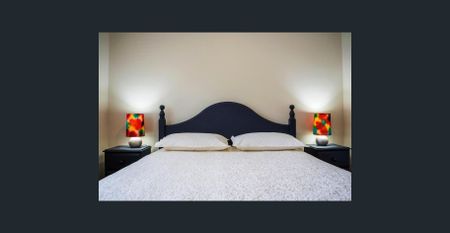 Fully Furnished Spacious & Independent Two Bedroom Home - Photo 2