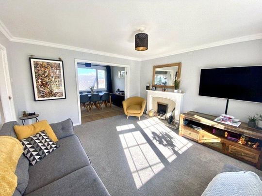 3 bedroom detached house to rent - Photo 1